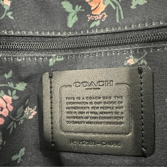 Coach Bag - Picture 8 of 9